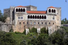 CASTELO DE LEIRIA RECEBE UM MILHÃO DE EUROS PARA REABILITAÇÃO E VALORIZAÇÃO
