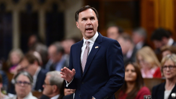 O Ministro das Finanças, William Morneau, durante a apresentação do orçamento federal na Câmara dos Comuns no Parlamento, em Otava 22 de março de 2017. THE CANADIAN PRESS/Sean Kilpatrick