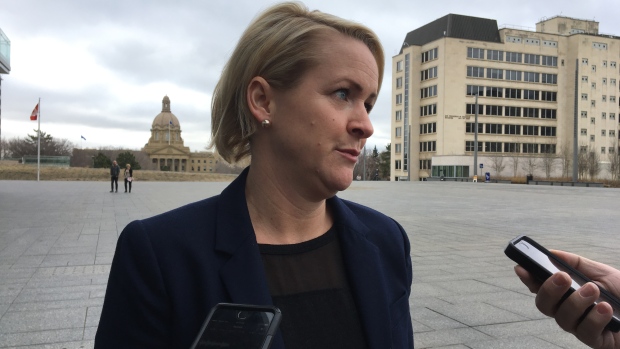 KATHERINE O’NEILL DEIXA O CARGO DE PRESIDENTE DO PARTIDO CONSERVADOR