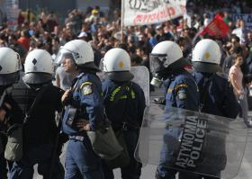 GRÉCIA COMEÇA HOJE A PRIMEIRA GREVE GERAL DO ANO CONTRA NOVOS CORTES