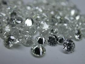 VENDAS DE DIAMANTES ANGOLANOS DESCEM PARA 82 MEURO APESAR DE SUBIDA DA COTAÇÃO EM MARÇO