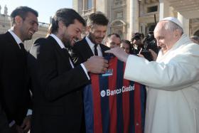 PAPA FRANCISCO PEDE A FUTEBOLISTAS QUE SEJAM EXEMPLO PARA OS SEUS ADEPTOS