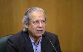 EX-MINISTRO BRASILEIRO JOSÉ DIRCEU ACUSADO DE RECEBER 700 MIL EUROS DE SUBORNOS