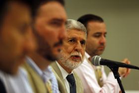 CELSO AMORIM DEFENDE ALIANÇA ENTRE EX-PRESIDENTES PARA REFORMAR SISTEMA BRASILEIRO