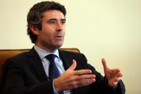 SECRETÁRIO DE ESTADO PORTUGUÊS DAS COMUNIDADES DESLOCA-SE À VENEZUELA