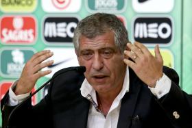 FERNANDO SANTOS CHAMA BETO E JOSÉ SÁ E DEIXA DE FORA RENATO SANCHES E ÉDER