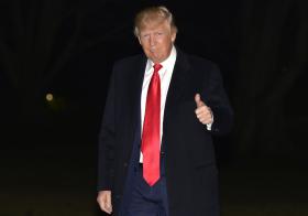 TRUMP DIZ QUE VAI ACABAR COM O ‘OBAMACARE’ APÓS VITÓRIA NA CÂMARA DOS REPRESENTANTES