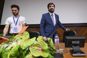 MINISTRO DA EDUCAÇÃO LEVA “A VOZ DOS ALUNOS” À OCDE