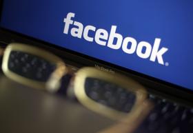 FACEBOOK CONTRATA MAIS 3.000 PESSOAS PARA REVEREM E FILTRAREM IMAGENS VIOLENTAS