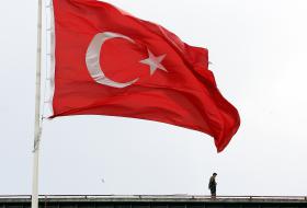 ONU QUESTIONA LEGALIDADE DAS DEMISSÕES E DETENÇÕES EM MASSA NA TURQUIA