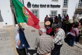 HABITANTES DE ALMEIDA NOVAMENTE EM PROTESTO CONTRA FECHO DA CGD NO CONCELHO
