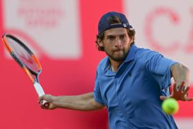 PEDRO SOUSA PASSA À SEGUNDA RONDA DO ESTORIL OPEN APÓS DESISTÊNCIA DE MATHIEU