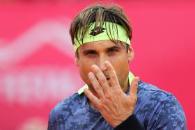 DAVID FERRER APURA-SE PARA AS ‘MEIAS’ E GARANTE UM ESPANHOL NA FINAL DO ESTORIL OPEN
