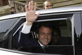 COMISSÃO ELEITORAL APELA À NÃO PUBLICAÇÃO DE DADOS DE MACRON PIRATEADOS