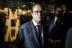 PIRATARIA EM TORNO DA CANDIDATURA DE MACRON NÃO FICARÁ SEM RESPOSTA – HOLLANDE