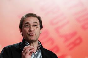 CRESCIMENTO DA ECONOMIA É “POSITIVO”, MAS É PRECISO “AGENDA REFORMISTA”, LÍDER PSD