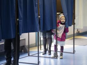 NÚMERO RECORDE DE VOTOS BRANCOS E NULOS EM FRANÇA – PROJEÇÕES