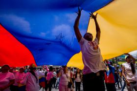 OPOSITORES VÃO CONTINUAR A PROTESTAR APESAR DO AUMENTO DA REPRESSÃO POLICIAL NA VENEZUELA