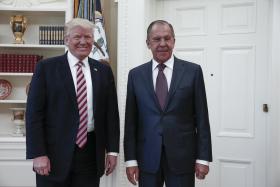 CASA BRANCA DESMENTE QUE TRUMP TENHA REVELADO INFORMAÇÃO SECRETA À RÚSSIA