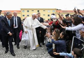 PAPA FRANCISCO DESPEDE-SE DO PAÍS PERANTE AS TRÊS MAIS ALTAS ENTIDADES DO ESTADO