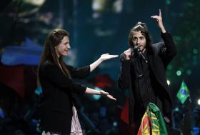 EUROVISÃO: SALVADOR SOBRAL CRITICA “MUNDO DE MÚSICA DESCARTÁVEL” EM QUE VIVEMOS