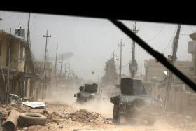 PELO MENOS 31 PESSOAS MORRERAM EM DOIS ATAQUES SUICIDAS NO IRAQUE