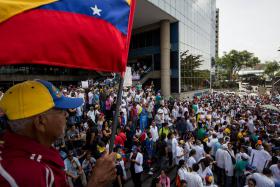 VENEZUELA: AUTORIDADES PORTUGUESAS “INTEIRAMENTE DISPONÍVEIS” PARA APOIAR LUSOVENEZUELANOS DETIDO