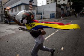 VENEZUELA: PELO MENOS TRÊS MORTOS DESDE SEGUNDA-FEIRA – MINISTÉRIO PÚBLICO