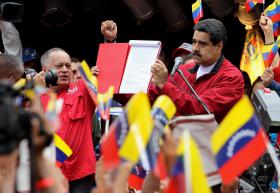 VENEZUELA: OPOSIÇÃO ACUSA MADURO DE GOLPE E PEDE À POPULAÇÃO PARA SE OPOR À CONSTITUINTE