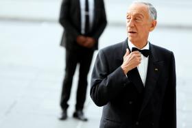 MARCELO PROMULGA DIPLOMA QUE IMPEDE SUBSÍDIO DE DESEMPREGO INFERIOR A 421 EUROS