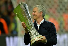 MANCHESTER/ATENTADO: MOURINHO DIZ QUE “TROCAVA” TROFÉU PELA VIDA DAS VÍTIMAS