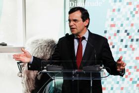 MINISTRO DA SAÚDE DIZ QUE É POSSÍVEL “RECONSTRUIR UM PAÍS” COM RIGOR ORÇAMENTAL E SOCIAL