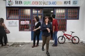 CATARINA MARTINS DIZ QUE PESSOAS TÊM QUE SENTIR NAS SUAS VIDAS QUE O PAÍS ESTÁ MELHOR