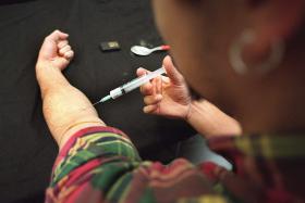 DECISÃO SOBRE SALAS DE CONSUMO ASSISTIDO ATÉ AO FINAL DO ANO – MINISTRO