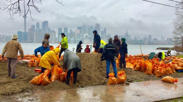 ILHAS DE TORONTO FECHADAS ATÉ NOVO AVISO DEVIDO À SUBIDA DO NÍVEL DAS ÁGUAS