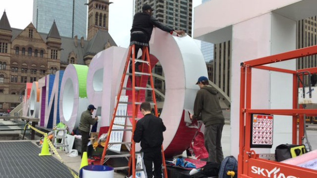 O sinal de Toronto passou por uma renovação na sexta-feira de manhã. (Cidade de Toronto)