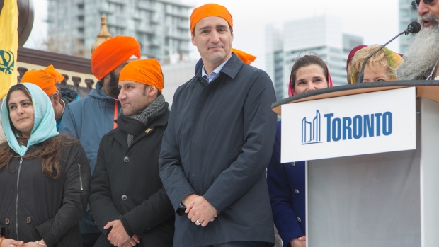 O primeiro-ministro Justin Trudeau foi um dos oradores da 2017 Khalsa Day Parade. (Martin Trainor/CBC)
