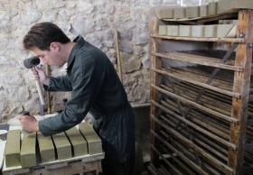 CRESCIMENTO DA ATIVIDADE DA ZONA EURO DESACELERA EM JUNHO PARA MÍNIMO DE 5 MESES
