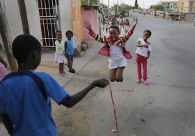 UNICEF ESTIMA QUE CERCA DE 2,7 MILHÕES DE CRIANÇAS VIVAM EM INSTITUIÇÕES