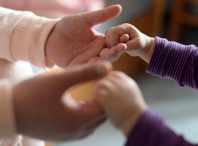 NÚMERO MÉDIO DE FILHOS POR MULHER VOLTA A SUBIR EM 2016 – INE