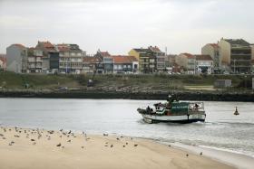 FATOS FLUTUANTES E RÁDIOS ATÉ 500 MILHAS PARA PESCADORES – ASSOCIAÇÃO PRÓ-MAIOR