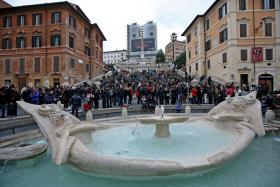 BRUXELAS QUER LIQUIDAR DOIS BANCOS ITALIANOS PELAS REGRAS DE ITÁLIA