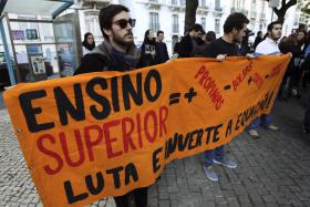 ESTUDANTES EXIGEM AO GOVERNO RELATÓRIO ANUAL SOBRE ABANDONO NO ENSINO SUPERIOR