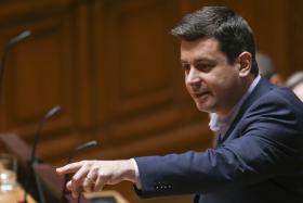 PCP LAMENTA QUE PS NÃO TENHA DADO “PASSO MAIS DECIDIDO” NAS RENDAS EXCESSIVAS NA ENERGIA
