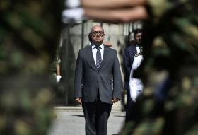 MINISTRO DA DEFESA EM VISITA DE TRÊS HORAS A FORÇA PORTUGUESA NO IRAQUE