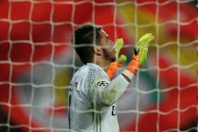 PIZZI DIZ QUE EDERSON “VAI CHEGAR LONGE NO FUTEBOL”
