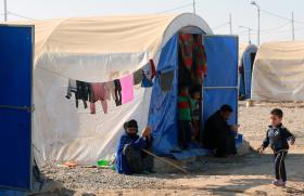 INTOXICAÇÃO ALIMENTAR FAZ DOIS MORTOS E 725 VÍTIMAS NUM CAMPO DE REFUGIADOS NO IRAQUE