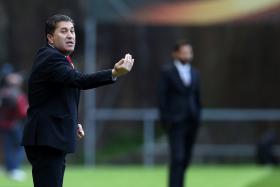 JOSÉ PESEIRO PROLONGA CONTRATO COM O AL SHARJAH POR MAIS UMA ÉPOCA