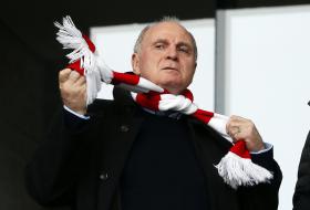 PRESIDENTE DO BAYERN MUNIQUE PEDE TEMPO PARA RENATO SANCHES