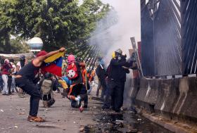 VENEZUELA: PELO MENOS 89 FERIDOS APÓS PROTESTO EM CARACAS